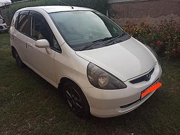 byd e5: Honda Fit: 2002 г., 1.3 л, Вариатор, Бензин, Хэтчбэк — 3