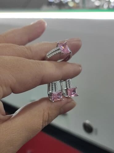 свадебные платья от производителя: Серебро 925 пробы Размеры имеются Цена 4000 сом Для заказа пишите — 3