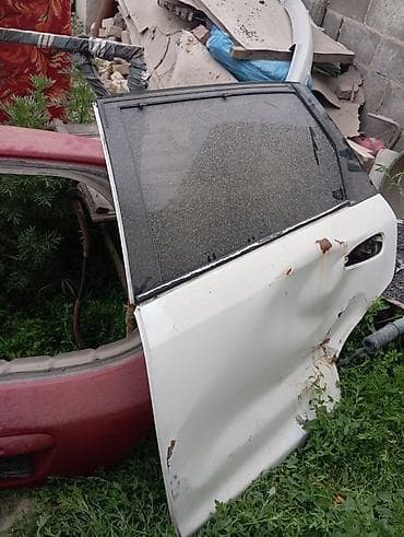Кузовные детали: Крышка багажника Honda — 3