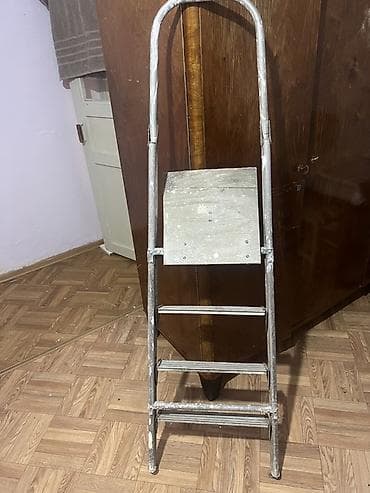 бу лестницы: Складная стремянка-лестница, Материал: Металл, Б/у, Для дома, Высота: До 2 м — 2