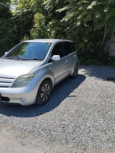 на прадо: Toyota Ist: 2003 г., 1.5 л, Автомат, Бензин, Хэтчбэк — 2