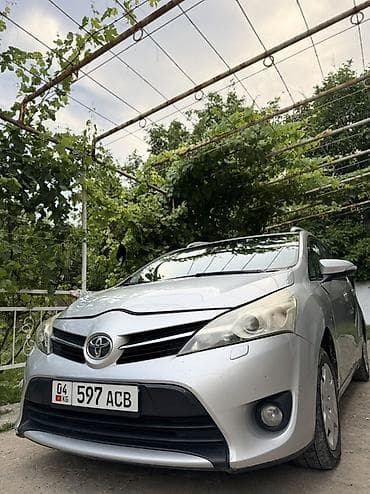 двиготель муссо: Toyota Verso: 2013 г., 1.6 л, Механика, Бензин, Универсал — 2