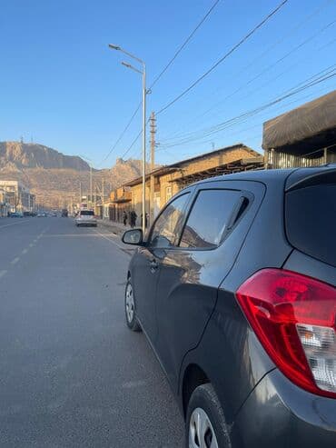 обмен на авто с доплатой: Chevrolet Spark: 2016 г., 0.1 л, Вариатор, Бензин, Хэтчбэк — 2