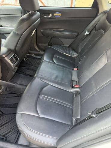 багажник для велосипедов: Kia K5: 2021 г., 2 л, Автомат, Газ, Седан — 9