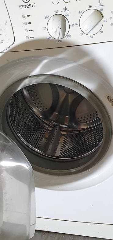 Стиральные машины: Стиральная машина Indesit WIL82X - Фронтальная загрузка - Барабан из — 1