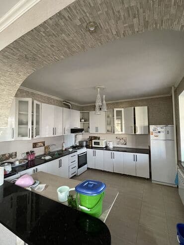 здаю дом арча бешик: Дом, 240 м², 6 комнат, Собственник — 9