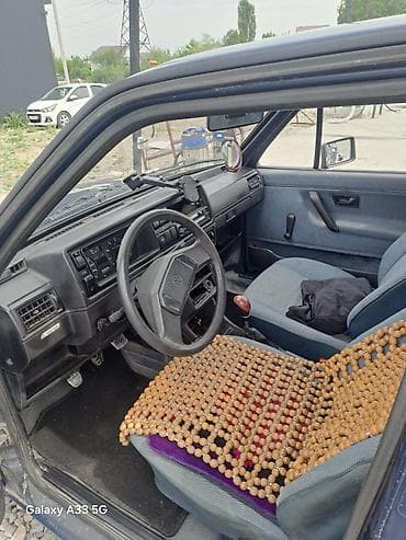 Volkswagen Golf: 1990 г., Кол менен иштөөчү, Хетчбек — 4