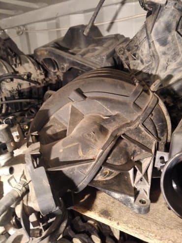 стенд для чистки дизельных форсунок: 2AZ,. Toyota. Впускной коллектор в сборе с дроссельной заслонкой. Из — 2