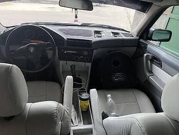 Унаа: BMW 5 series: 1993 г., 3 л, Кол менен иштөөчү, Бензин, Седан — 3