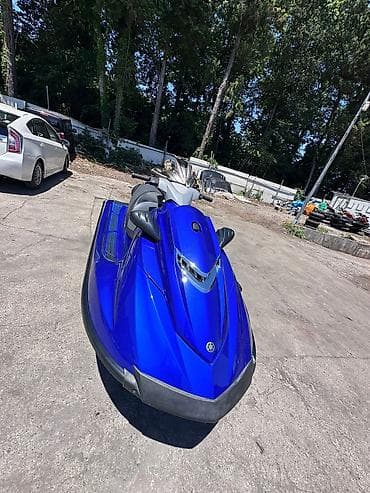 купить надувную лодку: Гидроцикл Yamaha WaveRunner (High Output) - Бренд/линейка: Yamaha — 1