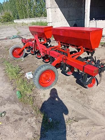 грузовой сапог бортовой двухскат: Культиватор-сеялка для тракторов - Навесной агрегат с тремя бункерами — 6