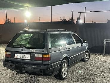 Volkswagen Passat Variant: 1988 г., 1.6 л, Кол менен иштөөчү, Бензин, Универсал