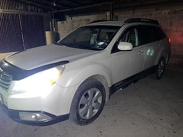 aydi c4: Subaru Outback: 2010 г., 2.5 л, Механика, Бензин, Универсал — 10