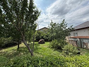 кыргыз недвижимост: 💎Продается в АК-ОРДО 1 дом с участком 6 соток 🏢Комнат: 1 📍Район — 5