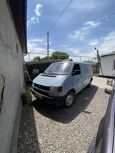 Volkswagen Transporter: 1996 г., 2.5 л, Механика, Бензин, Фургон — 1