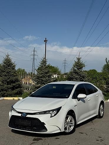sonata 2012: Toyota Corolla: 2021 г., Гибрид, Седан — 5