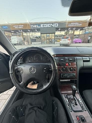 m5 cs: Mercedes-Benz E-Class: 2000 г., 2.7 л, Автомат, Седан — 4