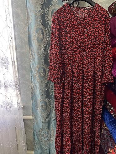 Платье миди с анималистичным принтом - Цвет и принт: красный на