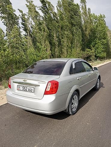 бишкек мотоцикл: Chevrolet Lacetti: 2010 г., 1.6 л, Кол менен иштөөчү, Бензин — 2