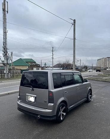 Toyota bB: 2004 г., 1.3 л, Автомат, Бензин, Минивэн — 5