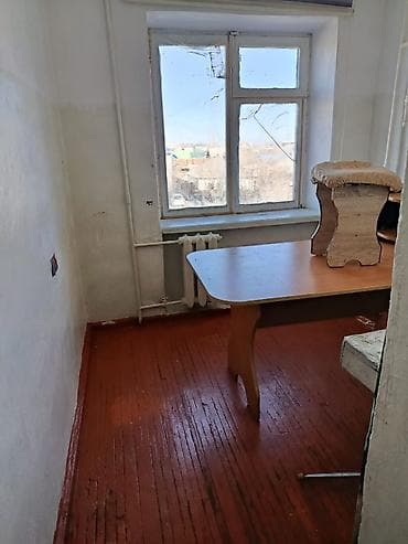 восток 5 1комнатный квартира: 1 комната, 28 м², 3 этаж, Старый ремонт — 4