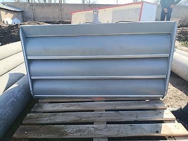 Продаю сигаретницу навесной Длина 1.30 Ширина 40 Высота 80 Со стойкой — 1