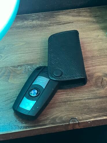 обмен машин ключ на ключ: Ключ BMW 2008 г., Б/у, Оригинал — 1