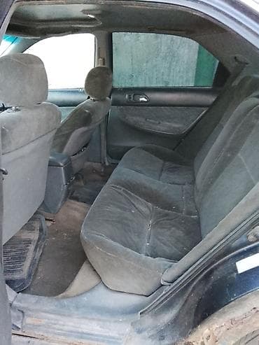 потрубок: Honda Accord: 1994 г., 2 л, Ручные, Бензин, Седан — 2