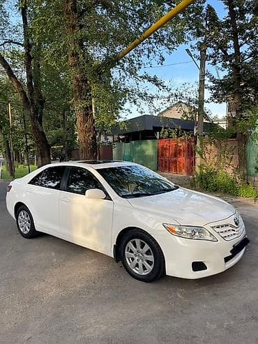 camry 2015: Toyota Camry: 2010 г., 2.5 л, Автомат, Бензин, Седан — 3