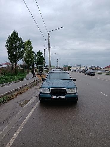 крышка субару: Mercedes-Benz W124: 1990 г., 3 л, Ручные, Бензин, Седан — 4