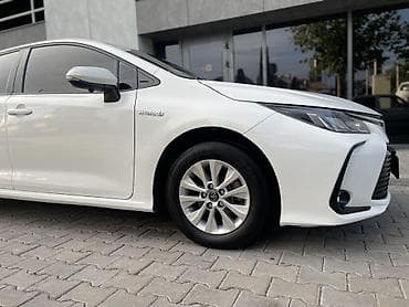 beta ff: Toyota Corolla: 2019 г., 1.8 л, Автомат, Гибрид, Седан — 7