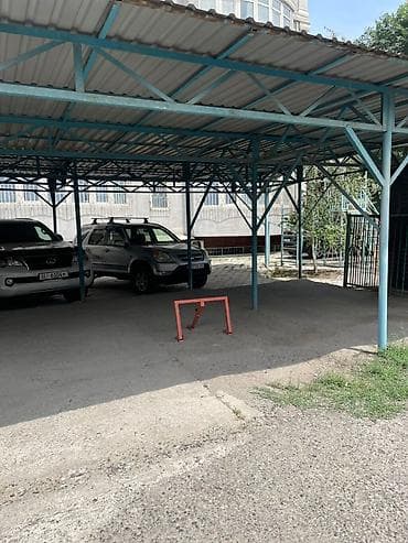 Продаю парковочное место во дворе дома по ул. Сыдыкова, 178 Продается