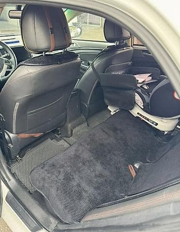 BYD: BYD E5: 2022 г., Электромобиль, Седан — 3