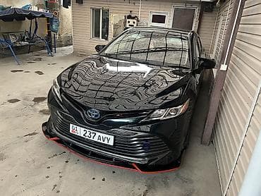 toyta: Toyota Camry: 2018 г., 2.5 л, Автомат, Гибрид, Седан — 1