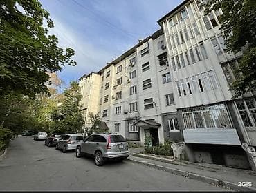 5: 2 комнаты, 52 м², Асанбай мкр 105 серия, 3 этаж, Старый ремонт — 1