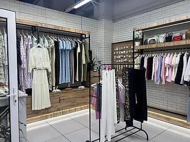 аренда одежда: • 🔥 Өтө өтүмдүү жерде 30 кв.м места сатылат. • 👗 Женский кийим бизнеси — 4