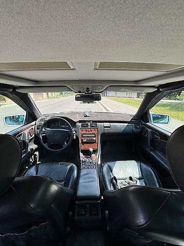 220 mers: Mercedes-Benz E-Class: 1996 г., 4.2 л, Автомат, Бензин, Седан — 9