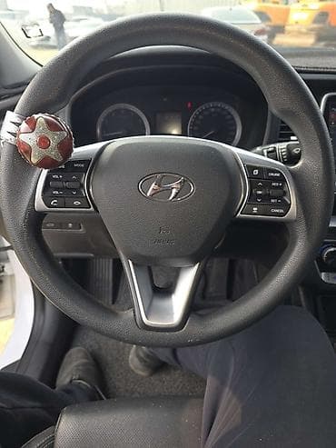 lada largus: Hyundai Sonata: 2021 г., Бензин, Седан — 9