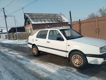 Volkswagen: Volkswagen Vento: 1994 г., 1.8 л, Механика, Бензин, Седан — 9