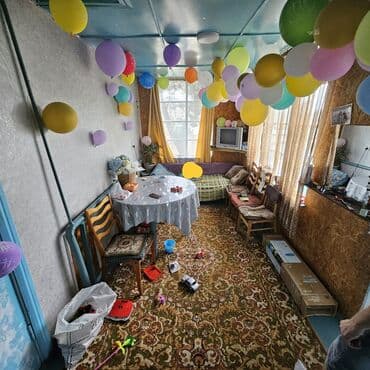 дом на колесах трейлер кемпер: Үй, 63 кв. м, 6 бөлмө, Менчик ээси, Эски ремонт — 19