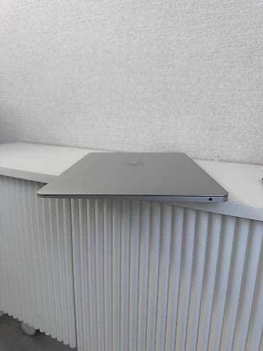 Техника жана электроника: Ультрабук, Колдонулган, Apple M1, ОЗУ, RAM: 8 ГБ — 5