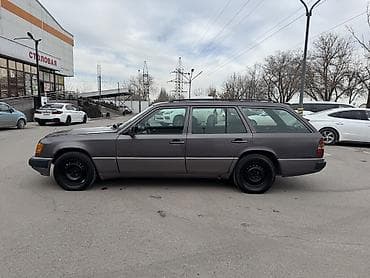 Mercedes-Benz E-Class: 1992 г., 2.2 л, Механика, Бензин, Универсал