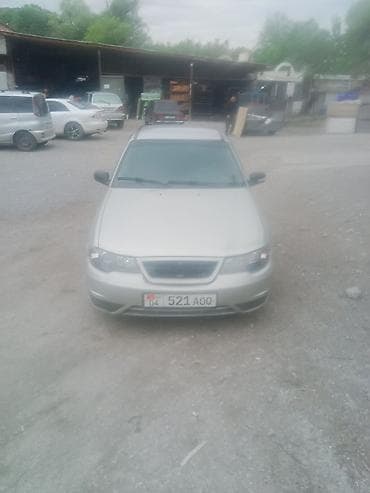 Daewoo Nexia: 2010 г., Седан