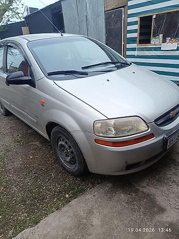 Chevrolet Aveo: 2004 г., 1.4 л, Ручные, Бензин, Седан