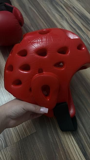 Шлемдер: Экипировка для тхэквондо / карате / единоборств — Перчатки Venum — 10