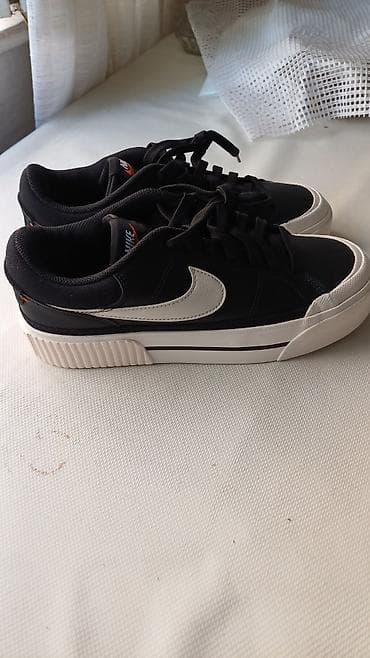 туфли лолита: Мужские кроссовки, 39, Nike, Новый, цвет - Черный, Платная доставка — 1