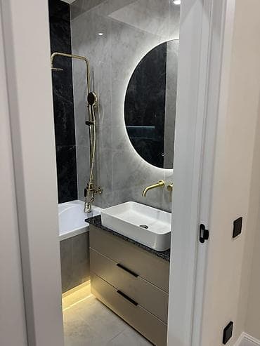 Толук оңдоо: Продаётся евро-двушка площадью 42 м² на 14 этаже с балконом в районе — 9