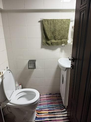 дом на калеса: Продаётся жилой дом с большим навесом и закрытым двором. 170м2 — 5