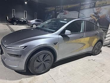 surron light bee x: Tesla Model Y: 2025 г., Автомат, Электромобиль — 1