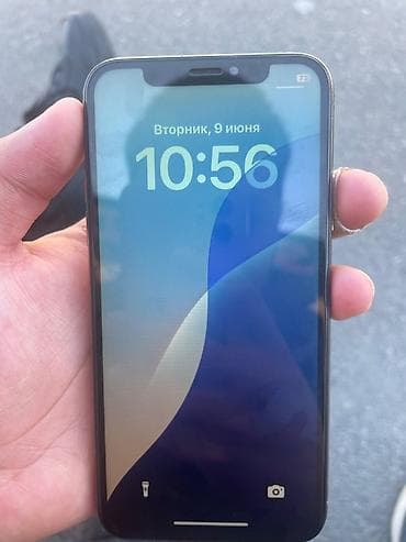 мобил: IPhone Xs, Золотой — 5